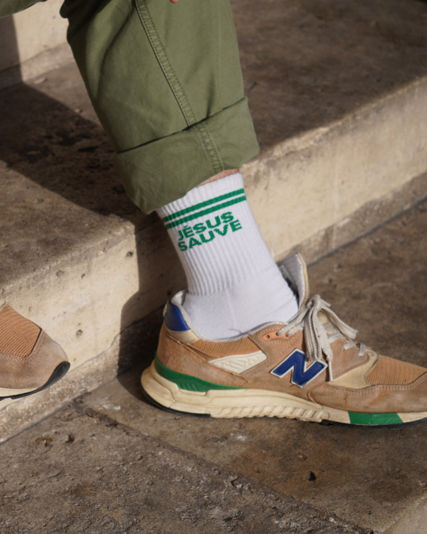 LES CHAUSSETTES DE SPORT JÉSUS SAUVE