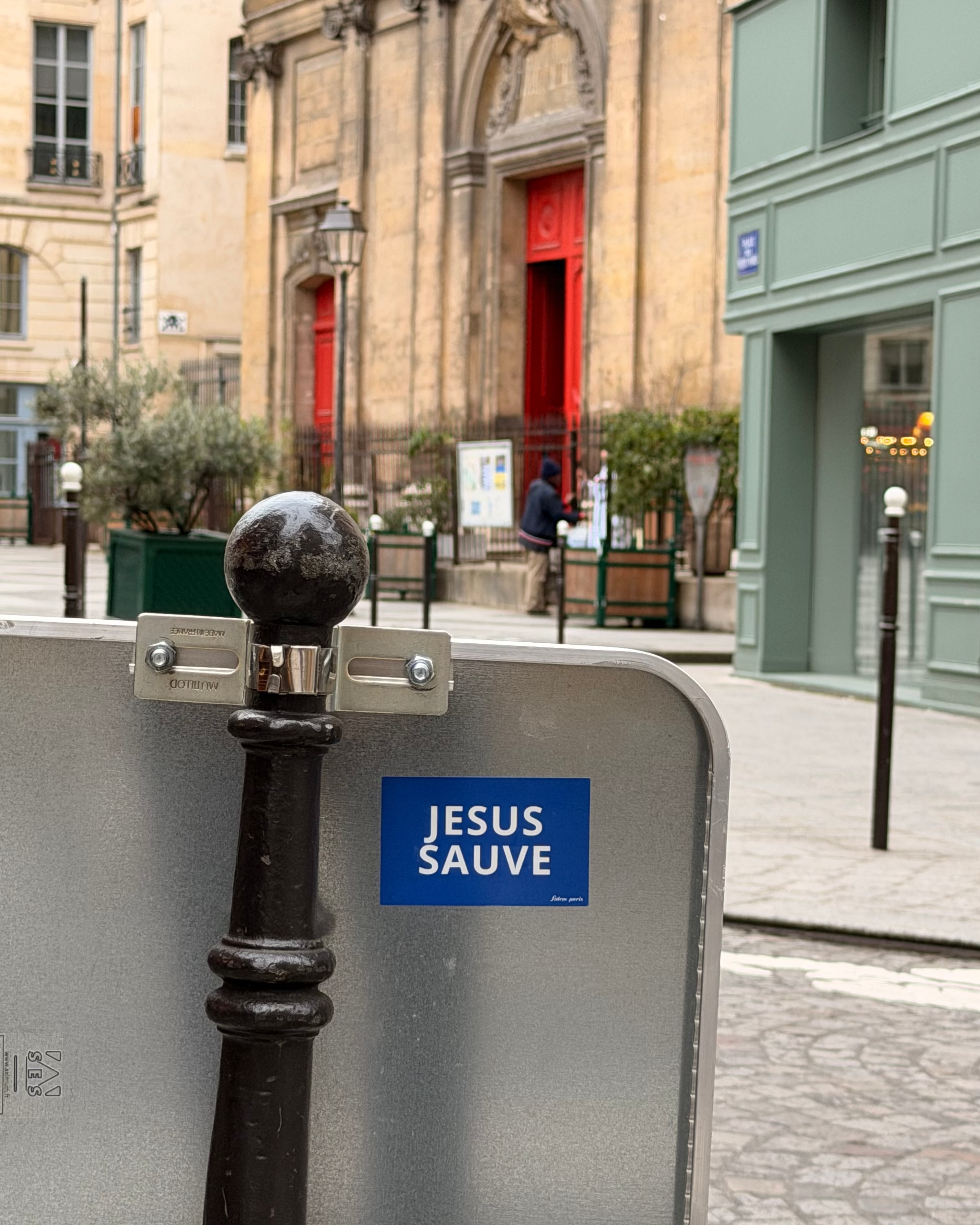 LE STICKER JESUS SAUVE