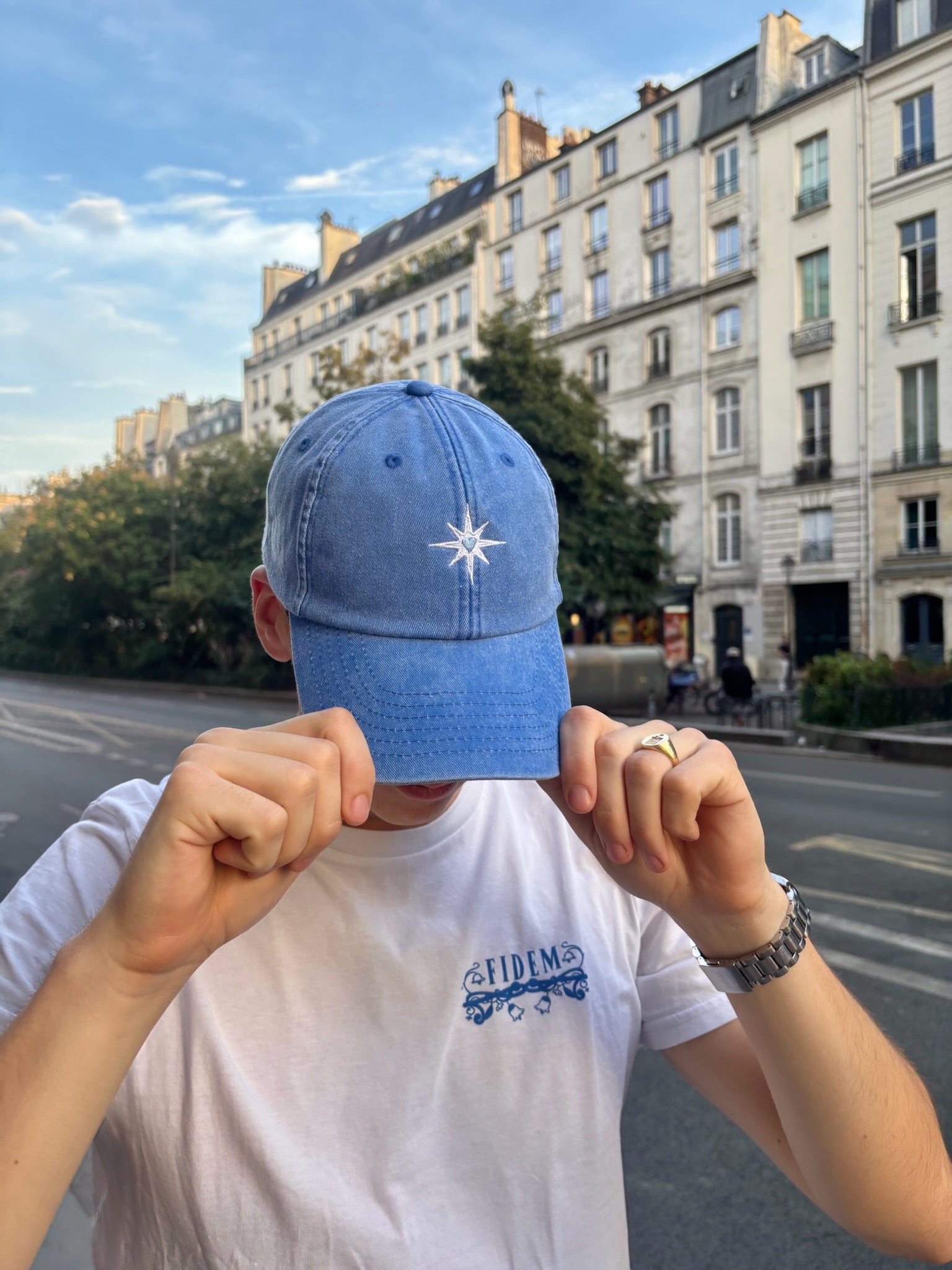 LA CASQUETTE ÉTOILÉE